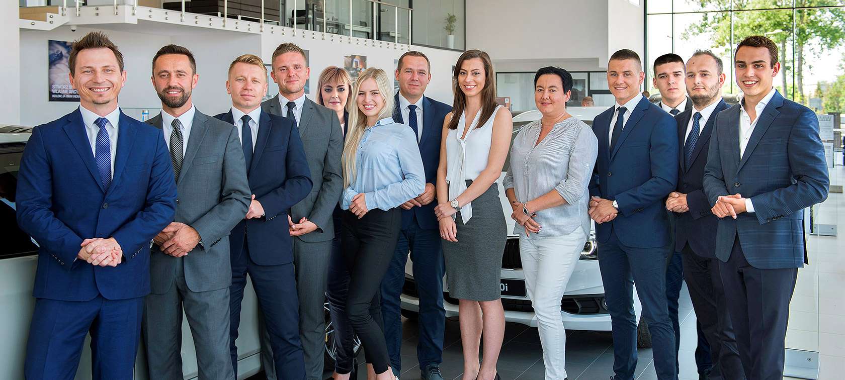 Pracownicy w zespole DEalera BMW Sikora Opole.